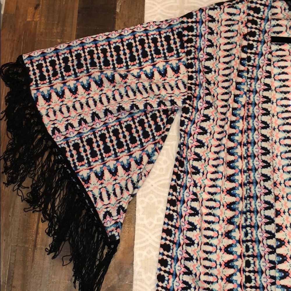 Fringe kimono